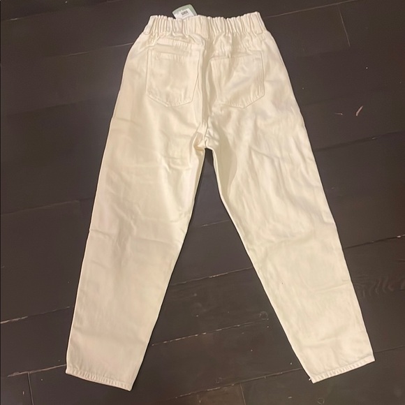 White High-Waisted Pants - Picture 2 of 2
